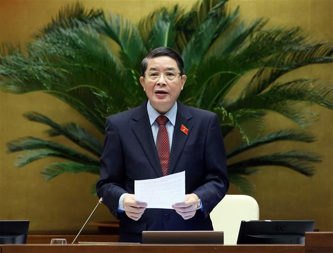 Phó Chủ tịch Quốc hội Nguyễn Đức Hải điều hành phiên họp. (Ảnh: Phạm Kiên/TTXVN) Đánh giá kỹ tác động kinh tế-xã hội, lợi ích của bảo hiểm vi mô ảnh 1