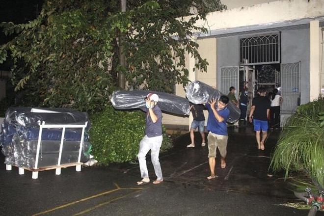 Điều tra nguyên nhân vụ cháy kho vải trong đêm ở Đồng Nai ảnh 1