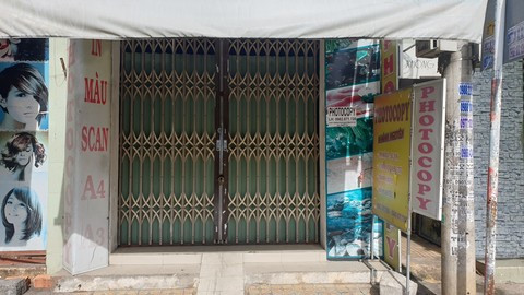 Bình Thuận: Khởi tố đối tượng làm giả giấy xét nghiệm virus SARS-CoV-2 ảnh 1