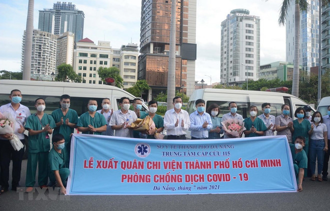 TP.HCM tri ân các y, bác sỹ đã hỗ trợ phòng, chống dịch COVID-19 ảnh 1