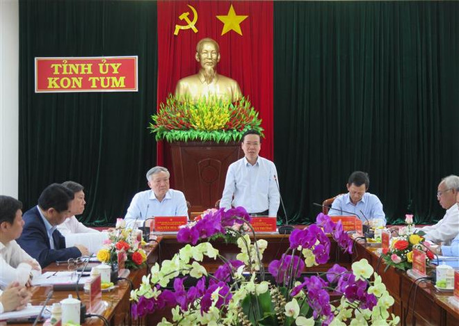 Nhiệm vụ quan trọng nhất của Kon Tum là nâng cao đời sống nhân dân ảnh 1