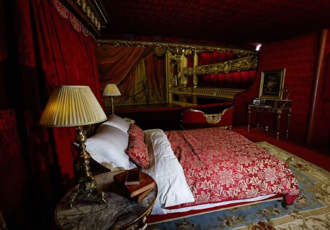 Hấp dẫn dịch vụ trải nghiệm chủ đề 'Bóng ma trong nhà hát' tại Paris ảnh 1