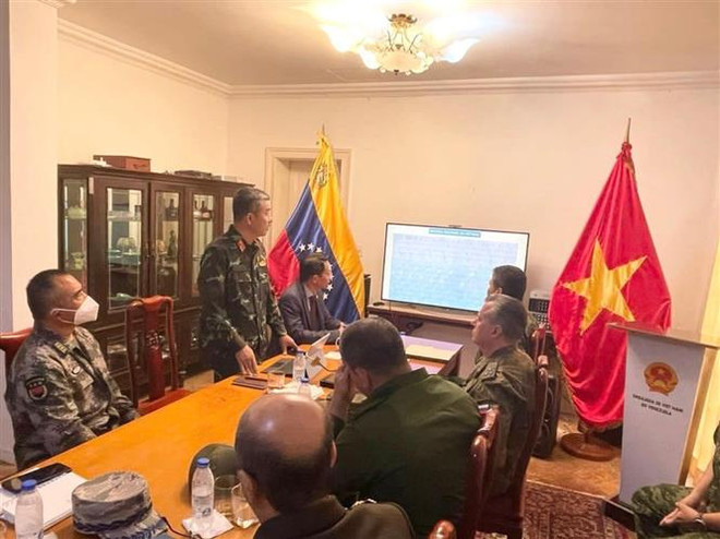 Giới thiệu chính sách đối ngoại, quốc phòng của Việt Nam tại Venezuela ảnh 1