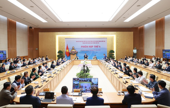 Thủ tướng: Chấm dứt tình trạng chia nhỏ gói thầu, thông thầu, bán thầu ảnh 2