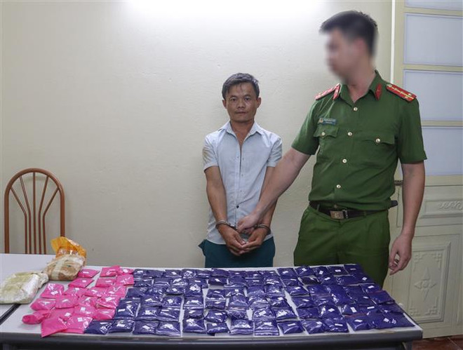 Sơn La: Bắt đối tượng mua bán gần 20.000 viên ma túy tổng hợp ảnh 1