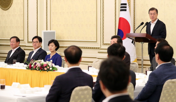 Tổng thống Hàn Quốc kêu gọi kiên nhẫn giải quyết vấn đề Triều Tiên ảnh 1