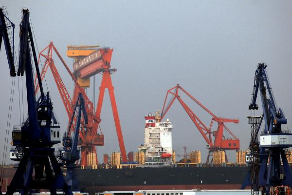 Trung Quốc xuất khẩu "nhỏ giọt" xăng dầu sang Triều Tiên trong tháng 7 ảnh 1