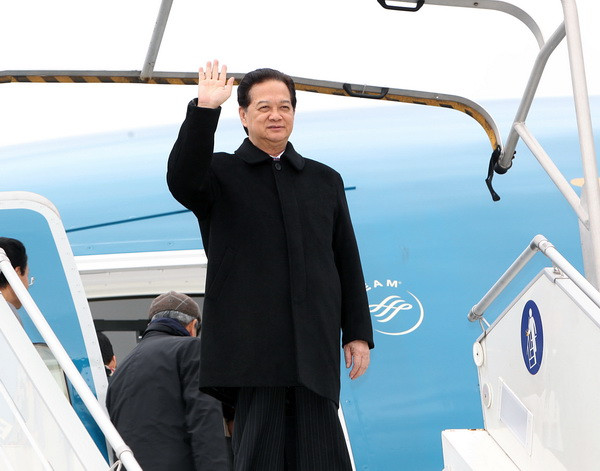 Thủ tướng Nguyễn Tấn Dũng tới Paris tham dự Hội nghị COP 21 ảnh 1