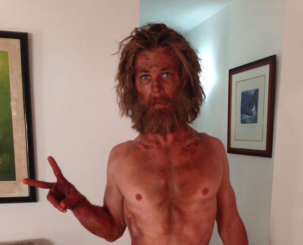 Tài tử điển trai Chris Hemsworth gầy trơ xương khi đóng phim mới ảnh 1