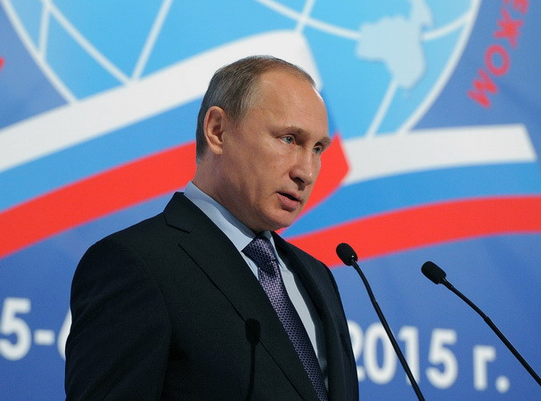 Ông Putin ký sắc lệnh thực thi kế hoạch quốc phòng 2016-2020 ảnh 1