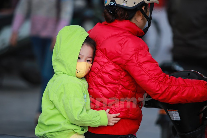 Hà Nội có mưa vài nơi trong đêm 3/11, nhiệt độ thấp nhất 17 độ C ảnh 1