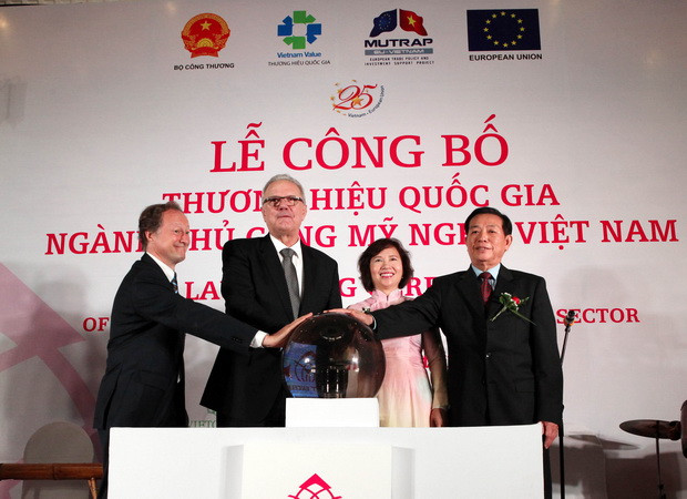 Công bố Thương hiệu quốc gia ngành thủ công mỹ nghệ ảnh 1