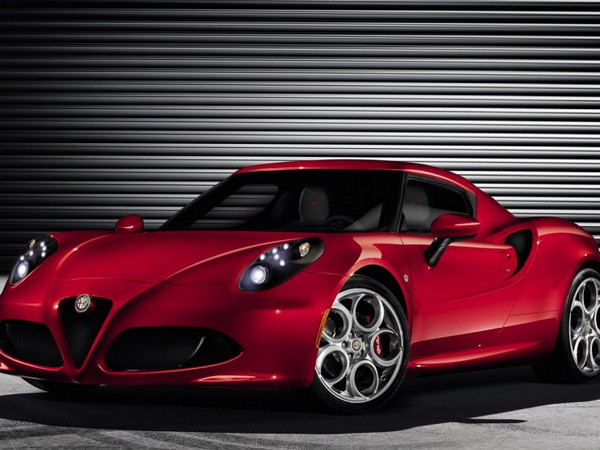 Alfa Romeo tiến vào thị trường Mỹ bằng mẫu 4C ảnh 1