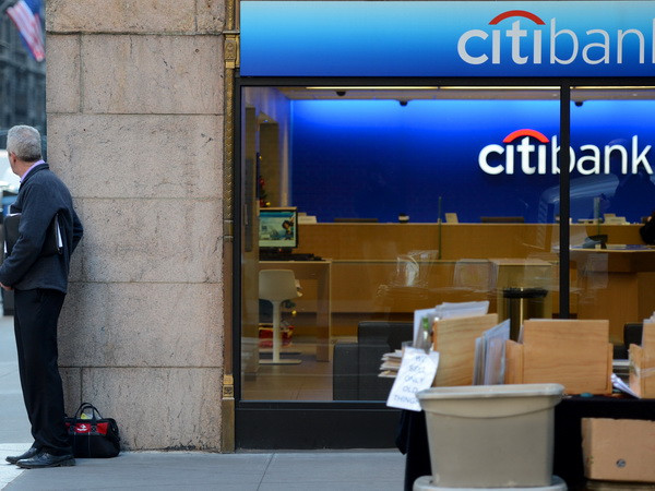 Fed từ chối thông qua kế hoạch vốn của 5 ngân hàng lớn ảnh 1