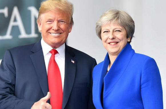 Nhà Trắng khẳng định Tổng thống Trump tôn trọng Thủ tướng Theresa May ảnh 1