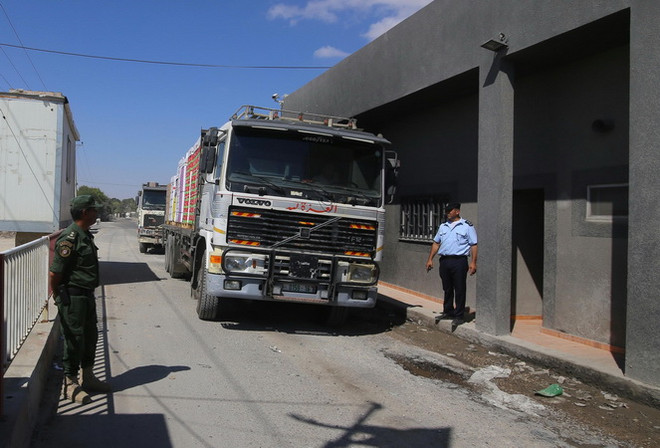 Israel mở cửa lại một phần cửa khẩu hàng hóa với Dải Gaza ảnh 1