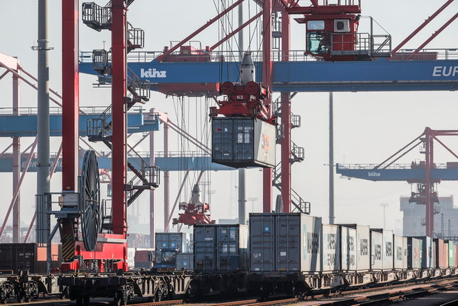 Tổng thống Trump muốn EU và Mỹ dỡ bỏ thuế thương mại nhằm vào nhau ảnh 1