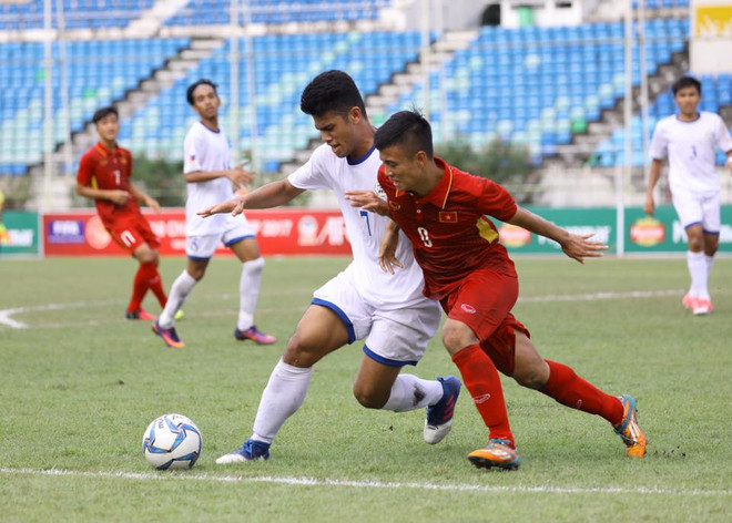 U18 Việt Nam đại thắng trước Philippines, giành lại ngôi đầu bảng ảnh 1
