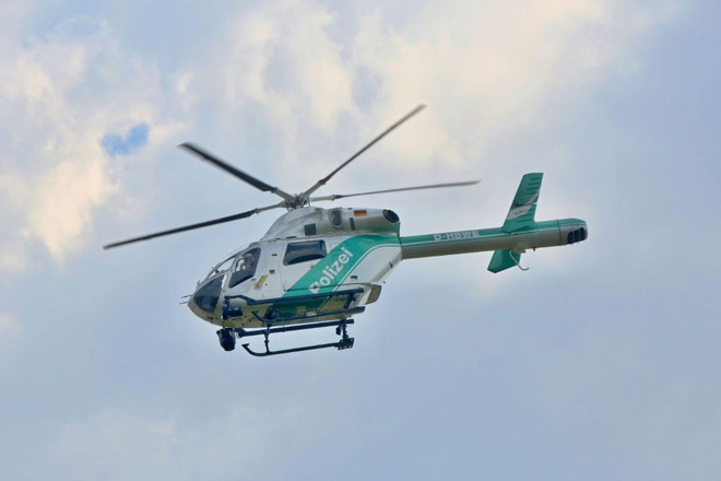 Ít nhất 2 người thiệt mạng trong vụ đâm máy bay ở Đức ảnh 1