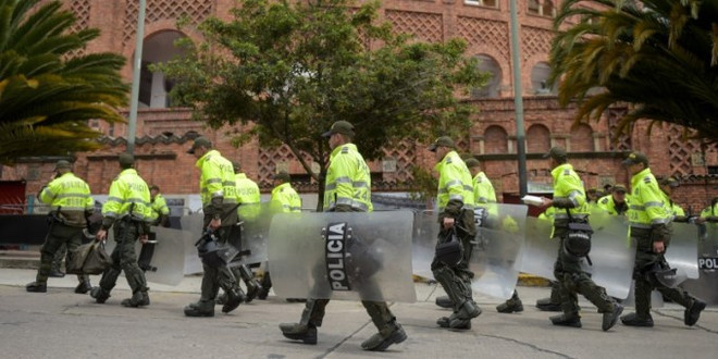 Đánh bom kinh hoàng ở Colombia, nhiều cảnh sát thiệt mạng ảnh 1