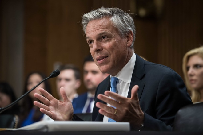 Đại sứ Mỹ tại Nga Jon Huntsman. (Nguồn: AFP/TTXVN) Đại sứ Mỹ tại Nga: Thế giới sẽ an toàn hơn khi Mỹ-Nga hợp tác với nhau ảnh 1
