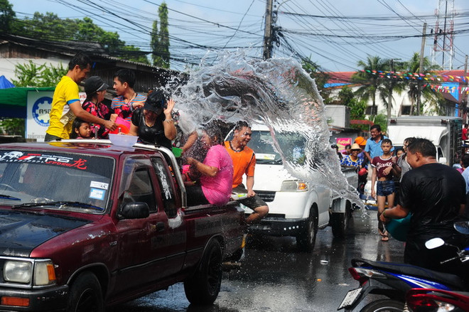 Gần 400 người chết vì tai nạn giao thông ở Thái Lan dịp Tết Songkran ảnh 1