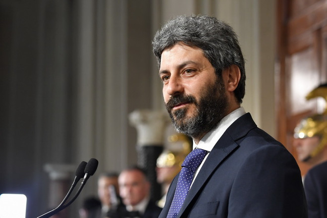 Chủ tịch Hạ viện Italy Roberto Fico. (Nguồn: AFP/TTXVN) Tiến trình thành lập chính phủ của Italy vẫn bế tắc ảnh 1