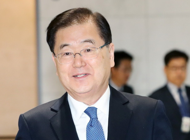 Giám đốc Văn phòng An ninh Quốc gia, ông Chung Eui-yong. (Nguồn: Yonhap/TTXVN) Quan chức Hàn Quốc bất ngờ tới Mỹ gặp tân Cố vấn An ninh quốc gia ảnh 1