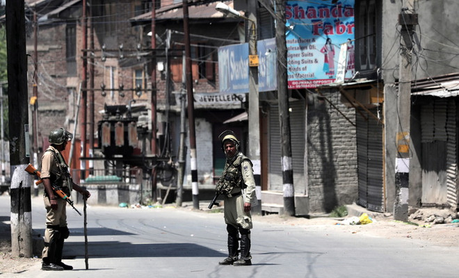 Ấn Độ tiêu diệt 13 nghi can khủng bố ở khu vực Kashmir ảnh 1