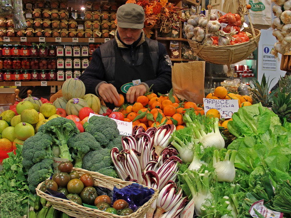 Một cửa hàng ở Italy. (Nguồn: flavoursofitaly.blogspot.com) Kinh tế Italy tăng trưởng âm trở lại trong quý đầu năm ảnh 1