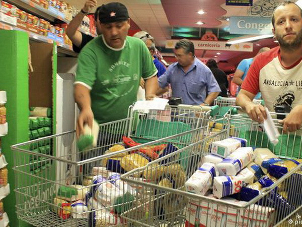 Kinh tế Tây Ban Nha cải thiện, hấp dẫn giới đầu tư ảnh 1