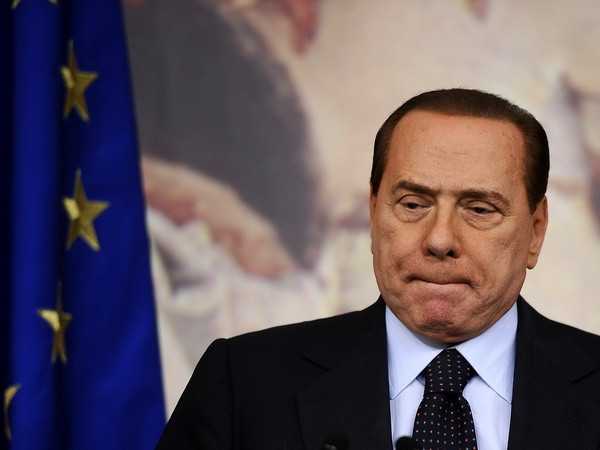 Cựu thủ tướng Italy Silvio Berlusconi. (Nguồn: AFP/TTXVN) Ông Berlusconi dọa không ủng hộ chính phủ về cải cách ảnh 1