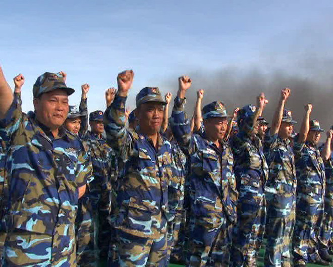 [Photo] Nghi lễ chào cờ Tổ Quốc trên vùng biển Hoàng Sa ảnh 5