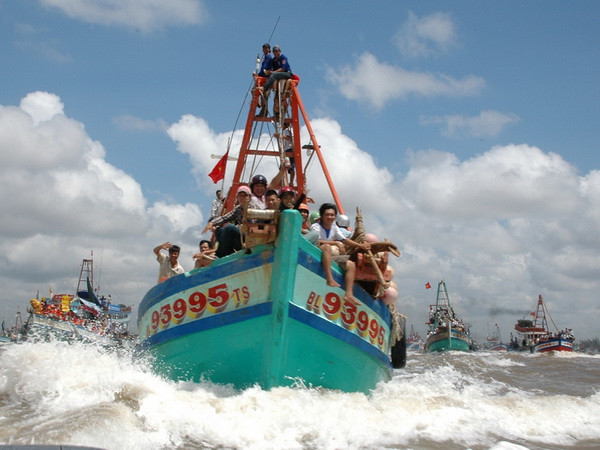 Ngư dân Bạc Liêu bám biển khai thác, bảo vệ lãnh hải ảnh 1