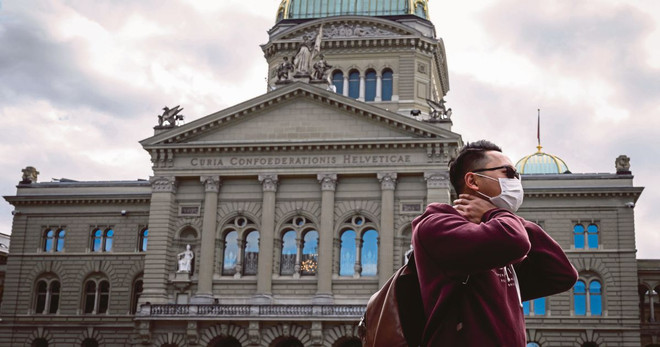 Thụy Sĩ hủy phiên họp Quốc hội do COVID-19 lây lan ở mức nguy cấp ảnh 1