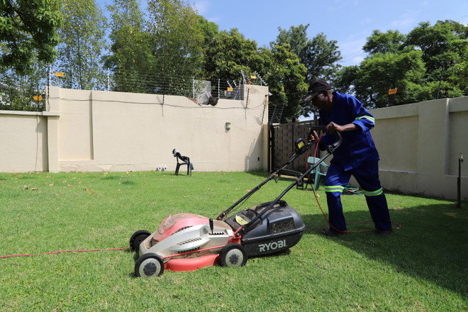 Khi đại dịch COVID-19 "gõ cửa" nhà những lao động nghèo Nam Phi ảnh 3