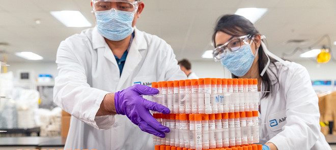 Phòng thí nghiệm Mỹ ra mắt thiết bị xét nghiệm SARS-CoV-2 trong 5 phút ảnh 1