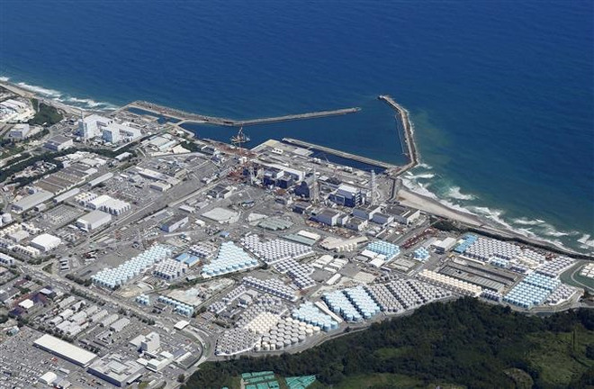 Các bể chứa nước thải nhiễm xạ đã qua xử lý tại nhà máy điện hạt nhân Fukushima Daiichi ở tỉnh Fukushima, Đông Bắc Nhật Bản ngày 22/8/2023. (Ảnh: Kyodo/TTXVN) Nước thải từ Fukushima không nguy hiểm song cần sự giám sát quốc tế ảnh 1