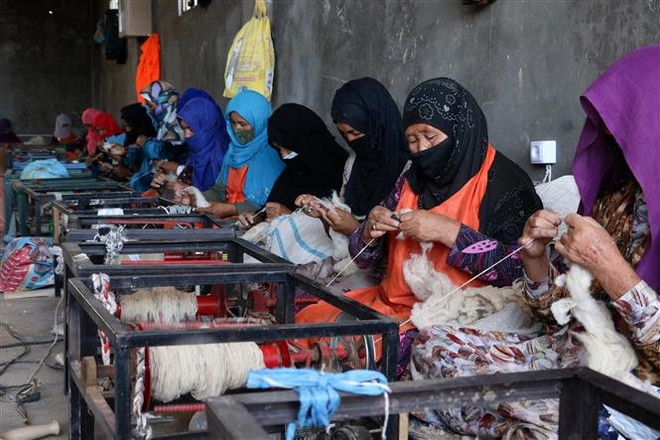 Phụ nữ Afghanistan tìm cách khởi nghiệp bất chấp nhiều lệnh cấm ảnh 1