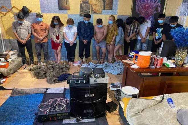 Đồng Nai: Bắt giữ 22 đối tượng tụ tập sử dụng trái phép chất ma túy ảnh 1