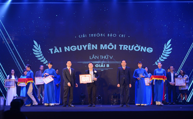 Bộ Tài nguyên và Môi trường vinh danh phóng viên của VietnamPlus ảnh 1