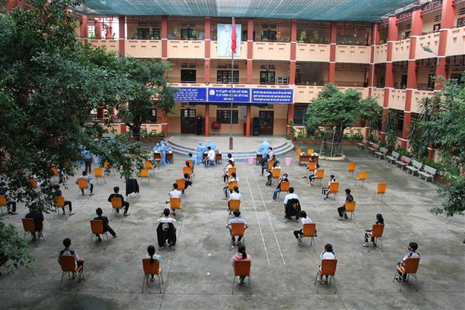 Cả nước ngày nắng, đêm mưa dông trong thời gian thi tốt nghiệp THPT ảnh 1