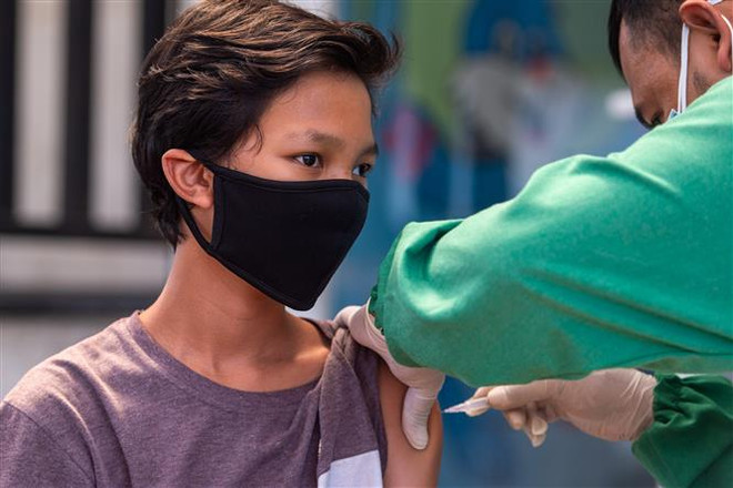 Bộ Y tế đề nghị RDIF hỗ trợ cung cấp vaccine Sputnik V trong tháng 7 ảnh 1