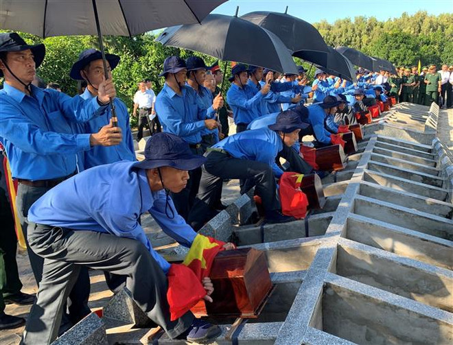 Đồng Tháp tổ chức Lễ truy điệu, cải táng 52 hài cốt liệt sỹ ảnh 1