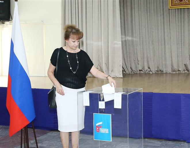 Người dân Nga tại Việt Nam đi bỏ phiếu về sửa đổi Hiến pháp Nga ảnh 2