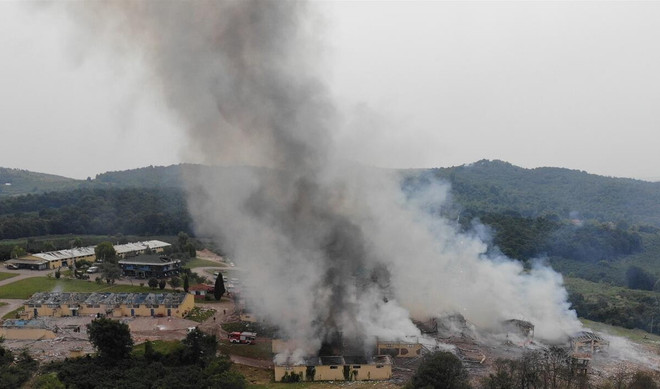 Ít nhất 50 người bị thương trong vụ nổ nhà máy pháo hoa ở Thổ Nhĩ Kỳ ảnh 1