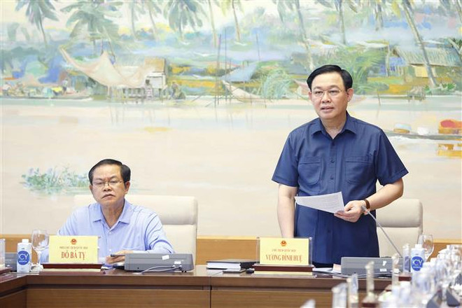 Chủ tịch Quốc hội làm việc với Ủy ban Quốc phòng và An ninh Quốc hội ảnh 1