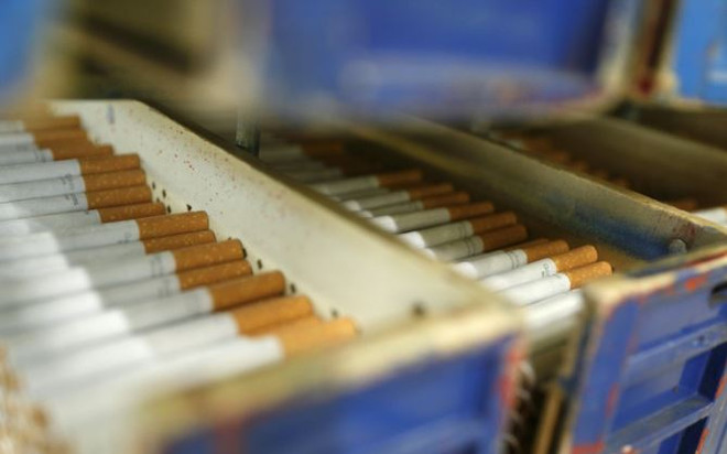 Pháp thông báo sẽ đóng cửa nhà máy sản xuất thuốc lá cuối cùng ảnh 1