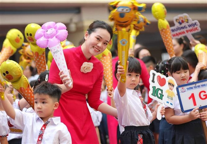 Giải quyết triệt để tình trạng thừa, thiếu giáo viên cục bộ ảnh 1