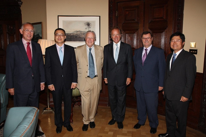 Câu chuyện về những người bạn Anh nhiệt huyết xây cây cầu hữu nghị ảnh 4